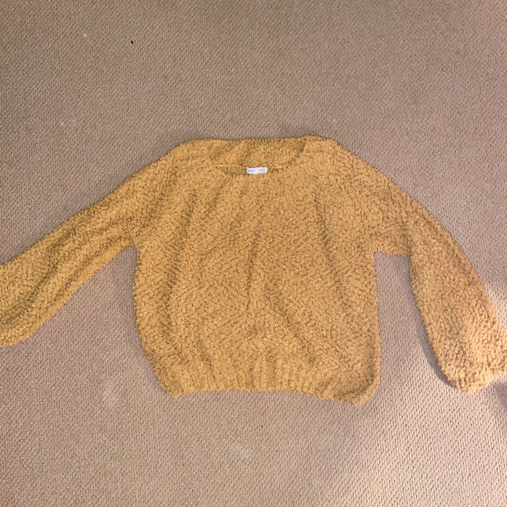 Trendy Cozy Yellow Sweater